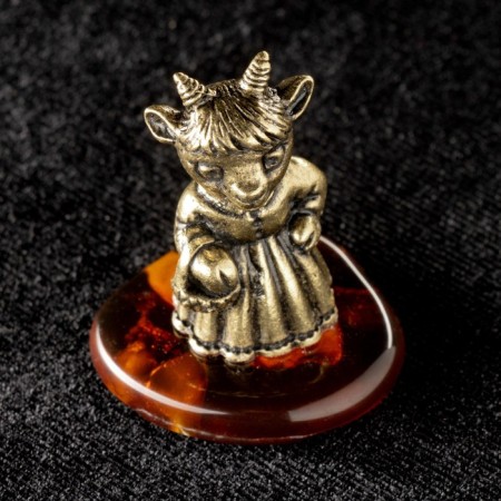 Souvenir "Goat with a basket", brass, amber-3