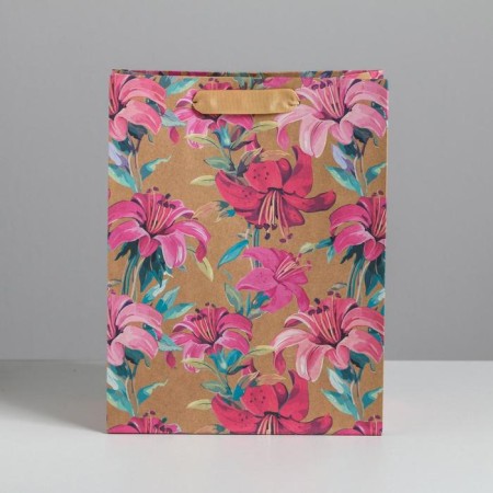 Packaging, package gift craft vertical, “flowers”, MS 18 x 23 x 10 cm-1