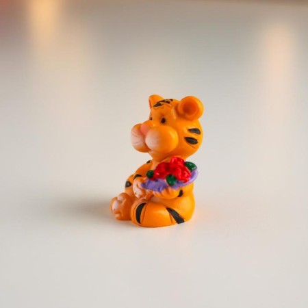 Polystone souvenir "Little Tiger with Flowers" MIX 4x3x3 cm-2