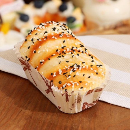 Flee - Magnet "Bun with sesame seeds" 10x6x5cm-1