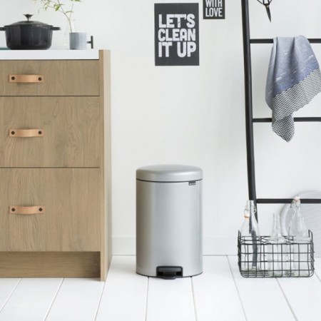 Brabantia Newcon bucket, plastic inner bucket, pedal, color gray metallic, 20 liters-4