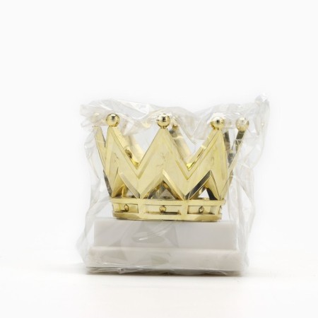 Award figure, “crown”, gold, plastic stand white, 9 x 9 x 9 cm.-4