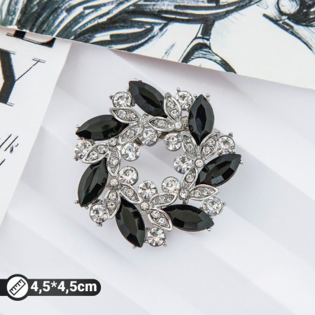 Brooch "Circle of twisted", black and white color in silver