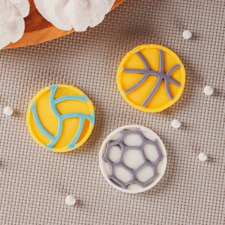 Silicone form "balls", 12.5 × 9 cm, cells d = 4 cm, d = 3 cm, the color is transparent-1