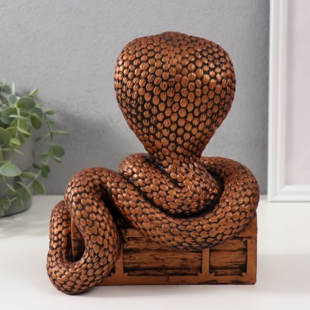 New Year's figure "Cobra on a chest of 20 x17 x 12 cm.-4
