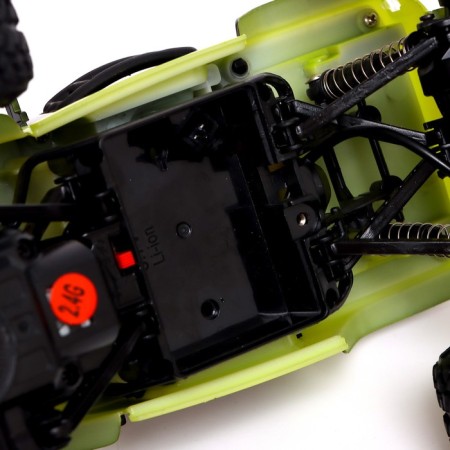 Radio -controlled jeep "Krauler", 1:20, works from the battery, the color is green-3