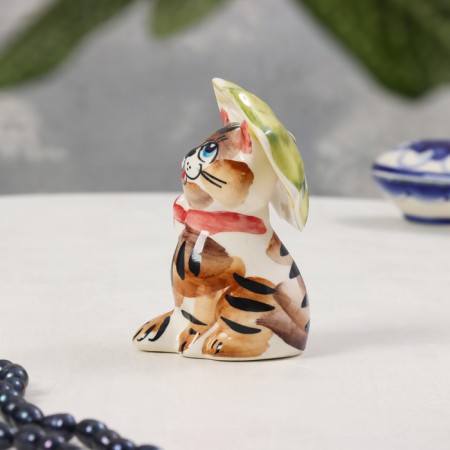 Souvenir "Cat with an umbrella", gzhel, color, 10x5 cm-2