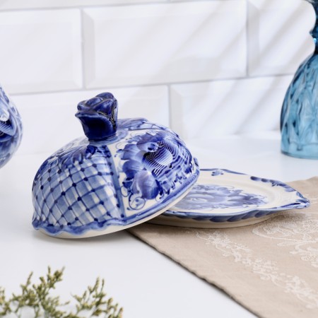 Gzhel Maslek "Rose", white-blue, ceramics, 11 × 18 cm,-2