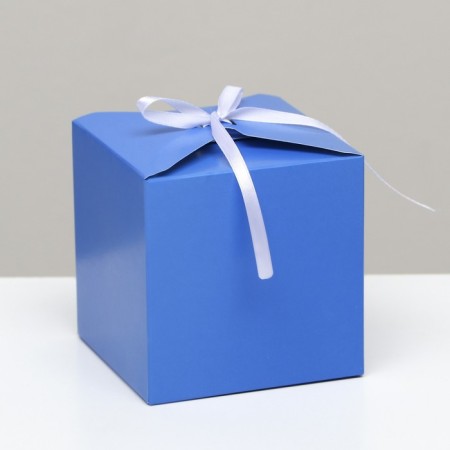 The box is folding, square, blue, 10 x 10 x 10 cm,