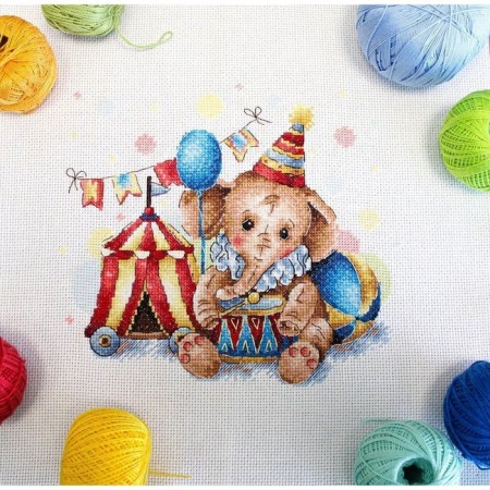 Embroidery set "Favorite Circus" 18 × 19 cm