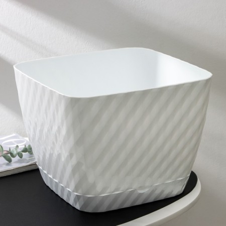 Pot for flowers with the pallet "Classic", 15 l, plastic, white color