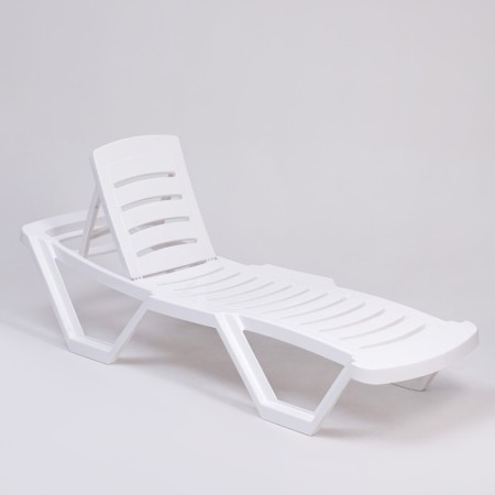 Shakelong "New Light", 187 x 63 x 43 cm, white