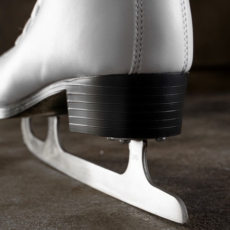 Figure skates Winter Star with fur, p. 39-12