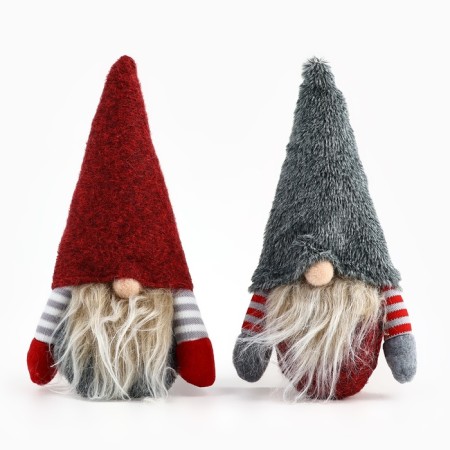 New Year's gnome in showbox-3