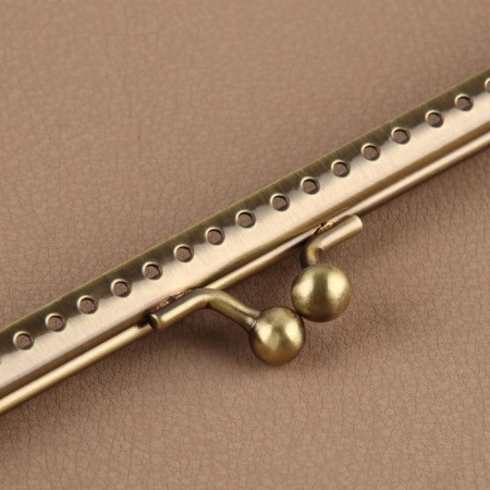 Farmoire sewing "rectangle", 20 × 6 cm, bronze color-1