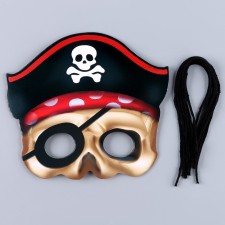 Set of masks 