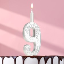 Candle for the Silver Pattern cake, number 