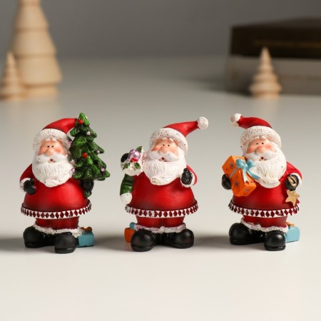 Polystone souvenir "Santa Claus in a red outfit with a gift" MIX 6.5x5x4 cm
