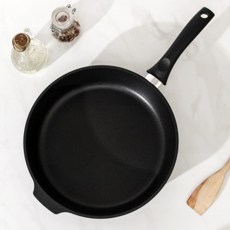 The “Tradition” pan, D = 28 cm, plastic handle, anti -stick coating, black color-2
