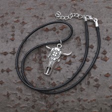 The pendant of the male 