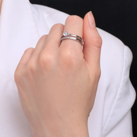 Ring Xuping sparkling, white color in silver, size 18-1