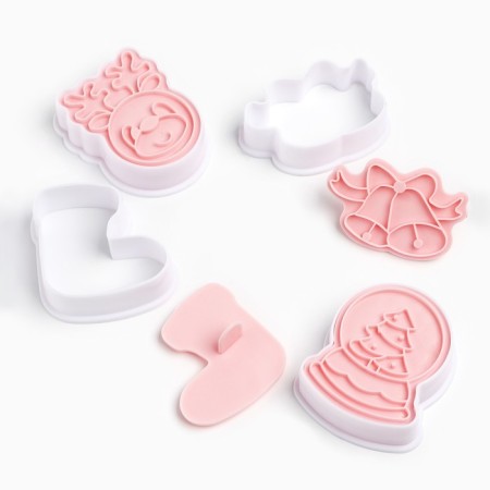 New Year. A set of cookies "Pattern on the windows", plastic, 4 pcs-3