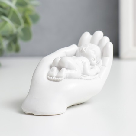 Polystone souvenir "Sleeping baby in the palm" 4.8x9.4x4.2 cm-1