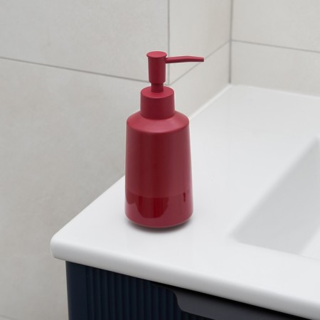 Magma liquid soap dispenser. Moroshka, 7x7x17.8 cm, red color