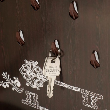 Key closed "window" 26.5x31.5 cm nut-3