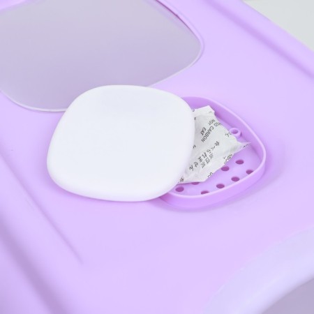 The toilet is closed with the upper hole, a scoop, a coal filter of 40 x 56 x 40 cm,-10