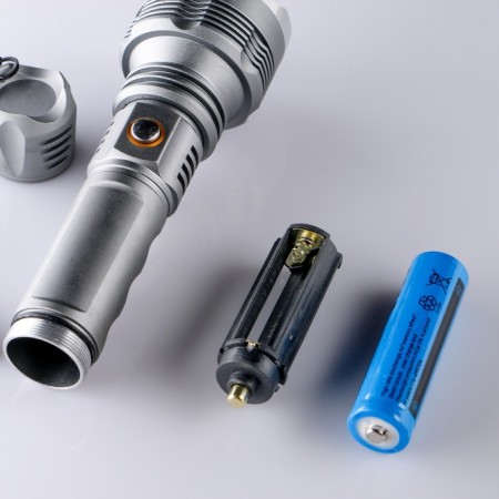 Manual battery flashlight, 3 watts, 1200 mAh, cigarette lighter charge 16.5 x 8.5 x 8.5-2