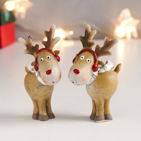 Polystone souvenir "Olesha in winter headphones and scarf" MIX 7.5x4x4x2 cm