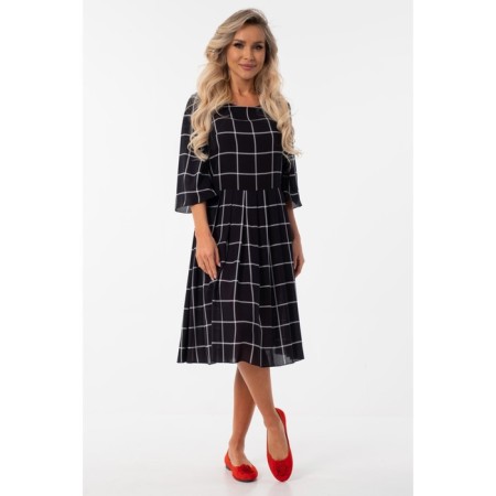 Women's dress, size 42-3