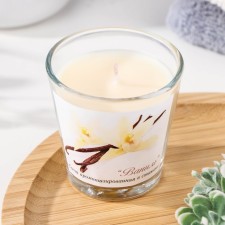 Aromatic candle in a glass 