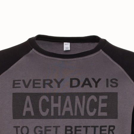The male sweatshirt was launched, the color is black, size 48-4