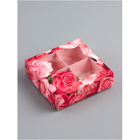 Box for sweets 4 pcs "Present", 12.6 x 12.6 x 3.5 cm. Confectionery packaging-1