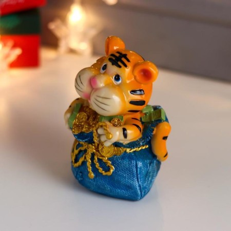 Piglite Polystone "Tigeron with a bag of gold coins" MIX 12.5x8x10 cm-3