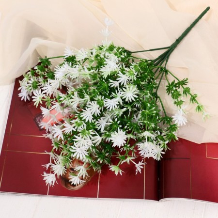 Bouquet "Roman chamomile" 26 cm, white-green