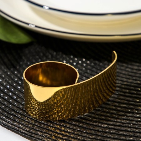 NOBLE napkin ring, 7.5 × 3.5 × 2.5 cm, gold color