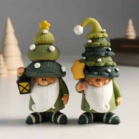 Polystone souvenir "Dwarf in a cap with a flashlight/star" Green mix 6.5x5x12.5 cm