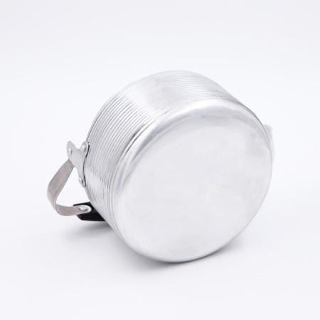 Polished kettle, 2 l-4