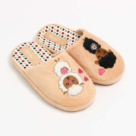 Baby slippers, size 32