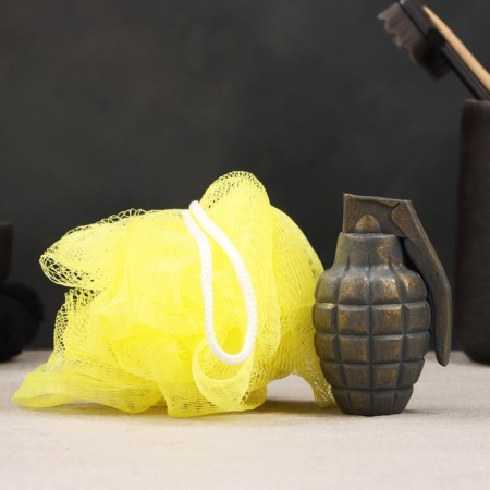 Set in the tin can "no barriers" soap + washcloth-1