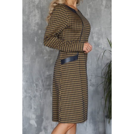 Women's dress, size 42-6