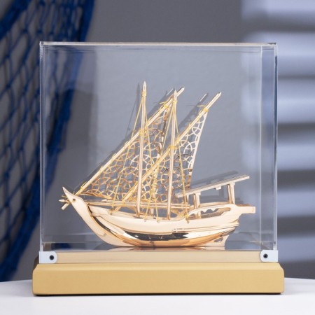 Souvenir ship on the stand sailboat 21cm-3
