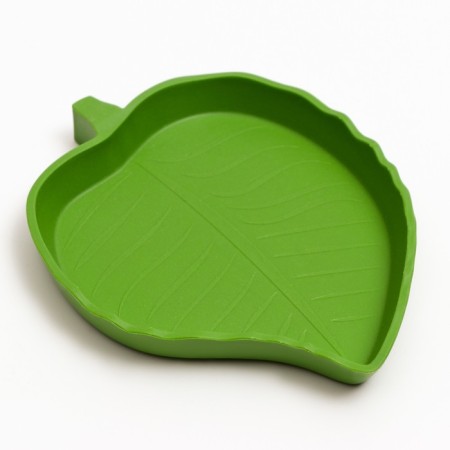 Terrarium feeder, 15.4 x 12.4 x 1.8 cm