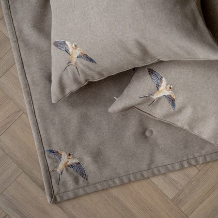 Set: a bedspread with pillowcases "Mary", size 230x250 cm, 45x45 cm - 2 pcs, color beige -brown-1