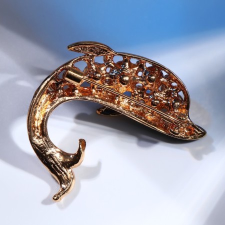 Brooch "Dolphin", white-blue color in gold-1