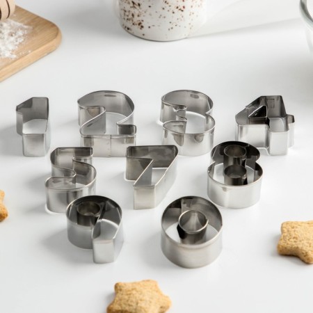 A set of cookies "numbers", 9 pcs, chrome color-1