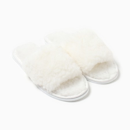 Women's slippers, white color, size 40